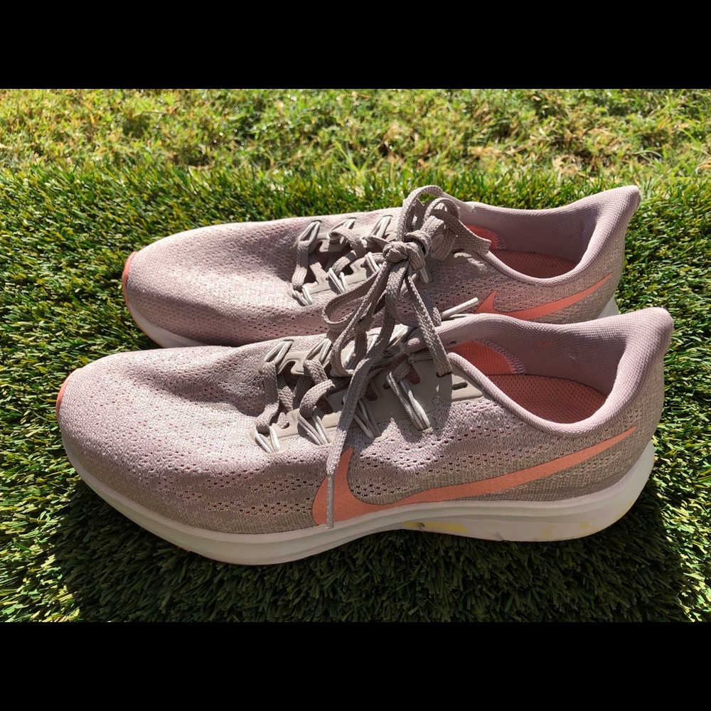 Women’s Nike Pegasus 36 Running shoes sz 8.5